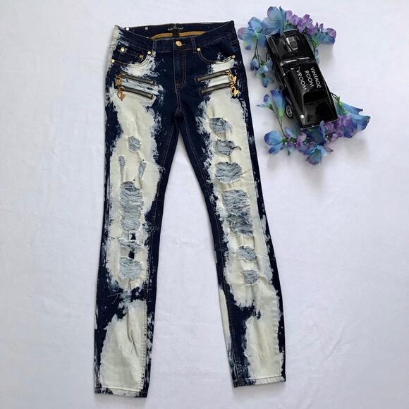 Baby Phat NWOT Distressed Skinny Jeans Juniors/Women 5/6 - Picture 2 of 9
